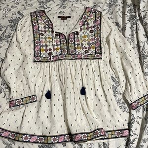 Quarter sleeve tunic top with long tassel ties